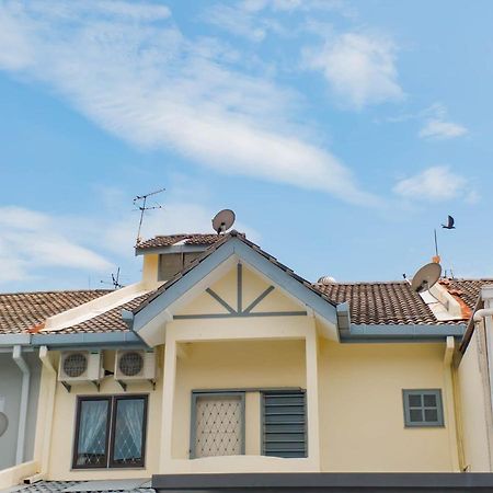 A Quiet Place Malacca Bagian luar foto
